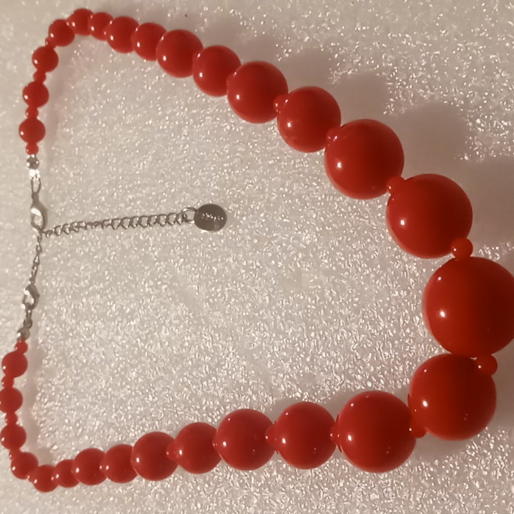 Clair's red beaded collar necklace vintage style 16+3 inches long.